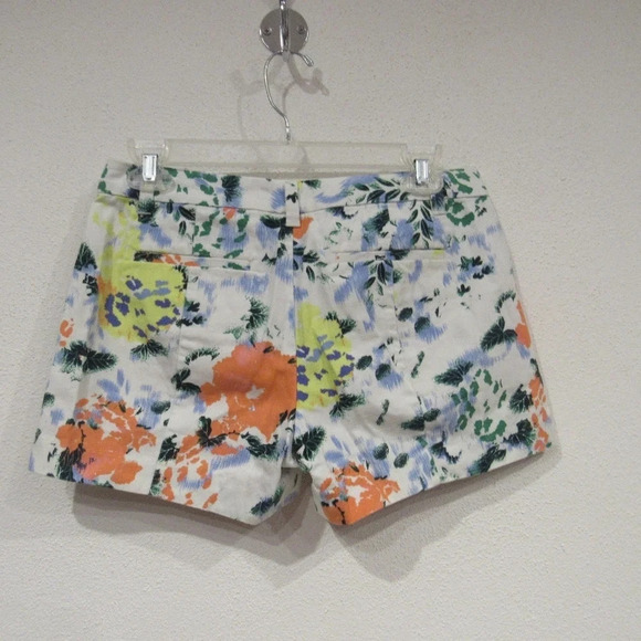 Gap Floral Shorts Size 0 EUC - Picture 3 of 3
